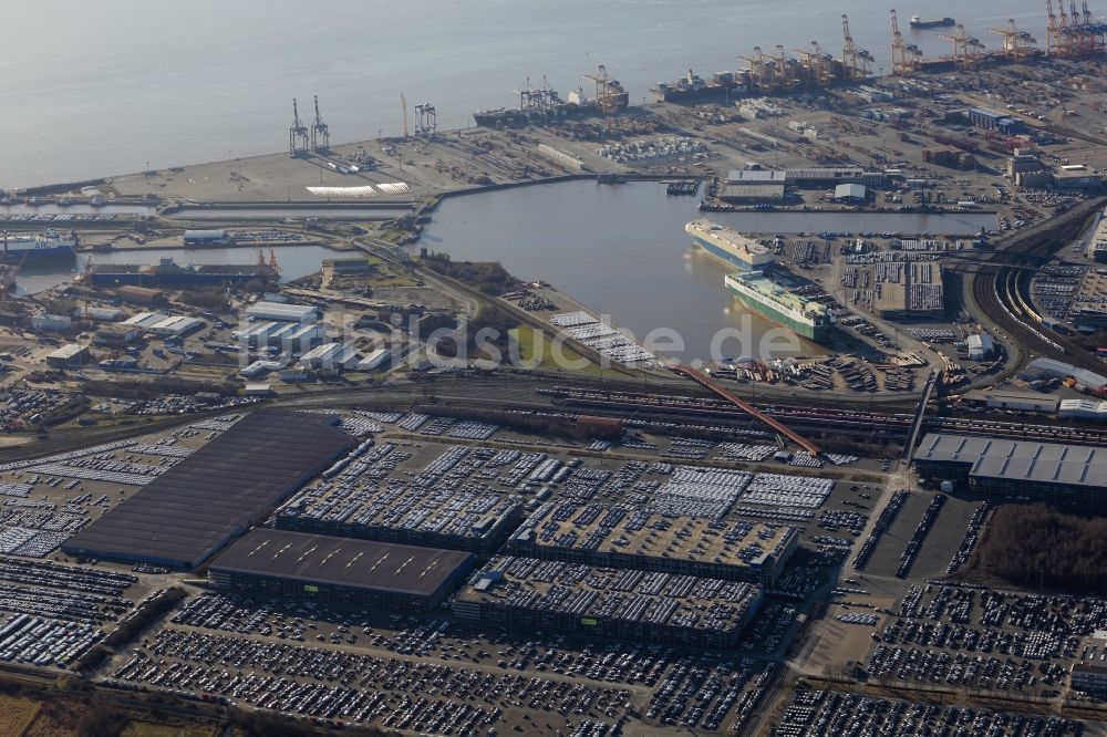 Luftaufnahme Bremerhaven - Abstellflächen des Logistik- Unternehmens BLG Automotive Logistics GmbH & Co. KG am Überseehafen in Bremerhaven im Bundesland Bremen