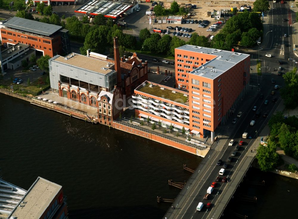 Berlin von oben - Abwasserpumpwerk RADIALSYSTEM V und Ibishotel an der Holzmarktstraße in Berlin Friedrichshain