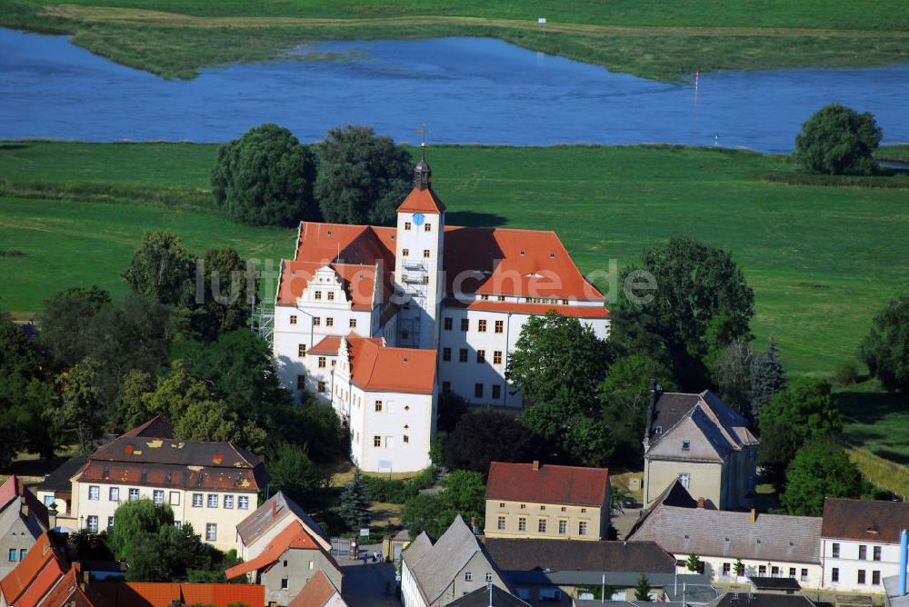 Luftaufnahme Pretzsch - Adolf-Reichwein-Schule - Schloss Pretzsch