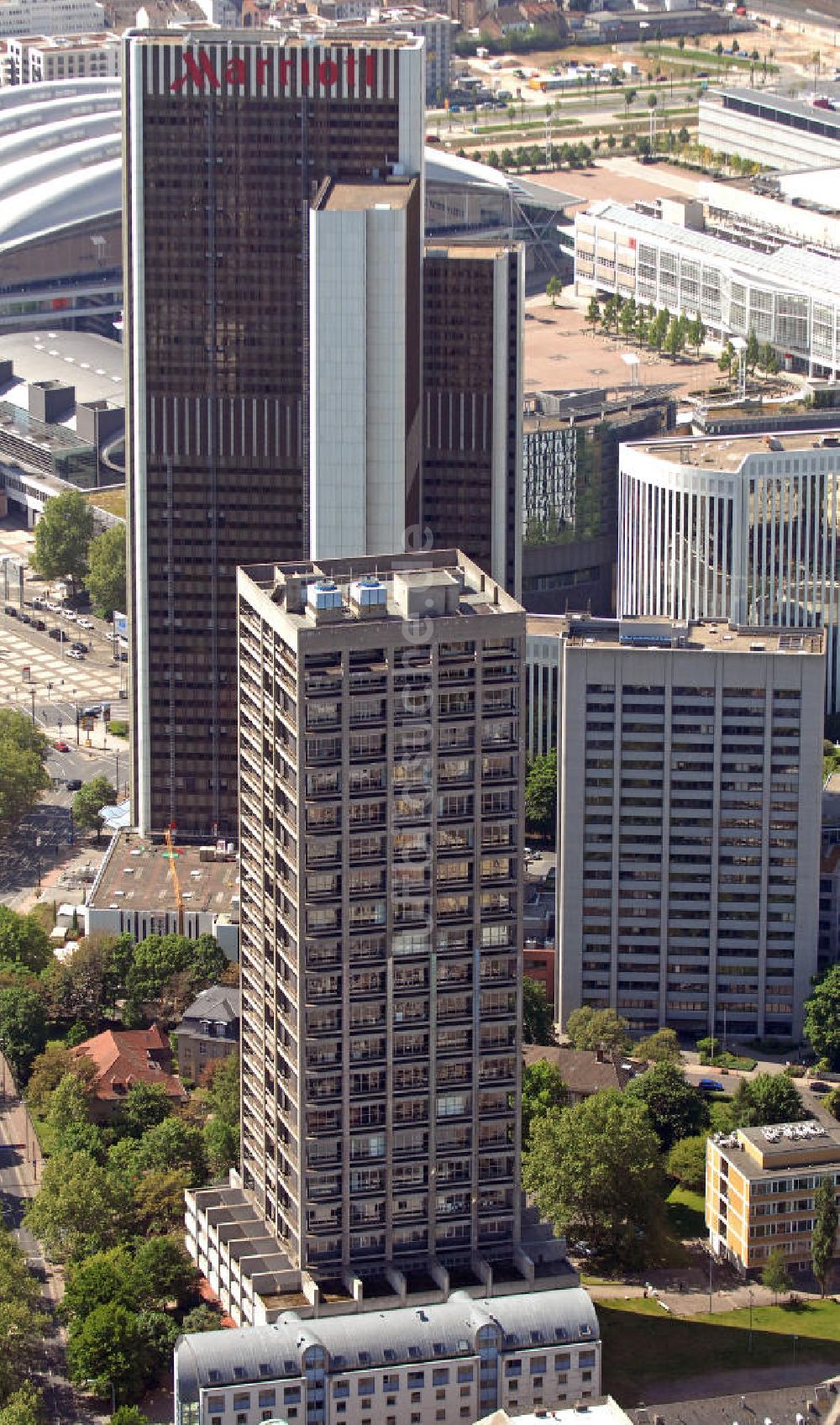 Luftbild Frankfurt am Main - AfE-Tower und WestendGate