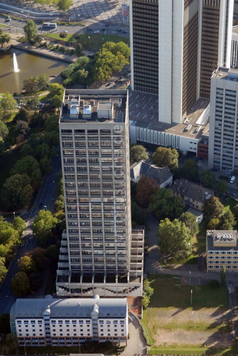 Luftbild Frankfurt am Main - AfE-Turm in Frankfurt