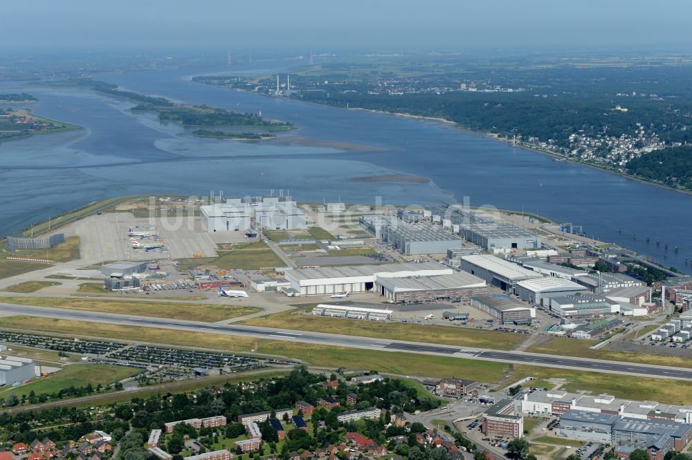 Luftaufnahme Hamburg - Airbus Produktionsgelände und Werksflughafen Finkenwerder in Hamburg