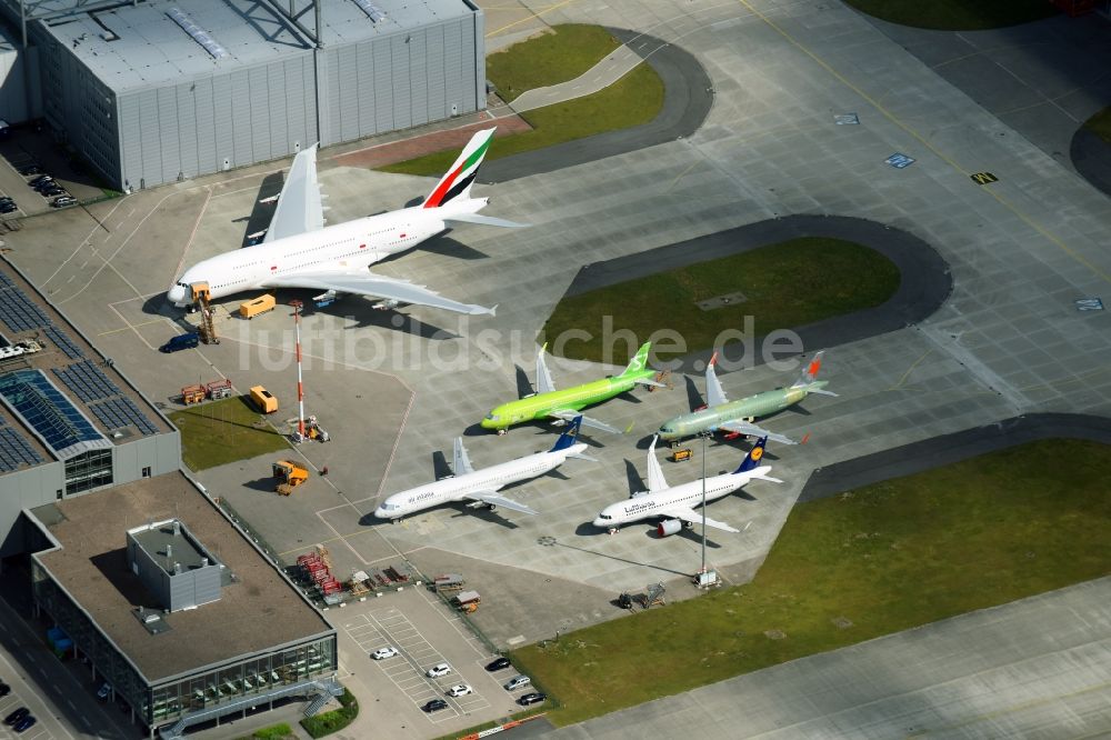 Luftaufnahme Hamburg - Airbus Produktionsgelände und Werksflughafen Finkenwerder in Hamburg