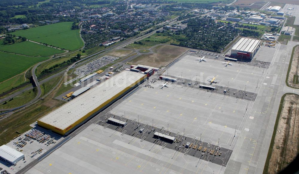 Schkeuditz aus der Vogelperspektive: Airport Leipzig-Halle auch Flughafen Schkeuditz genannt