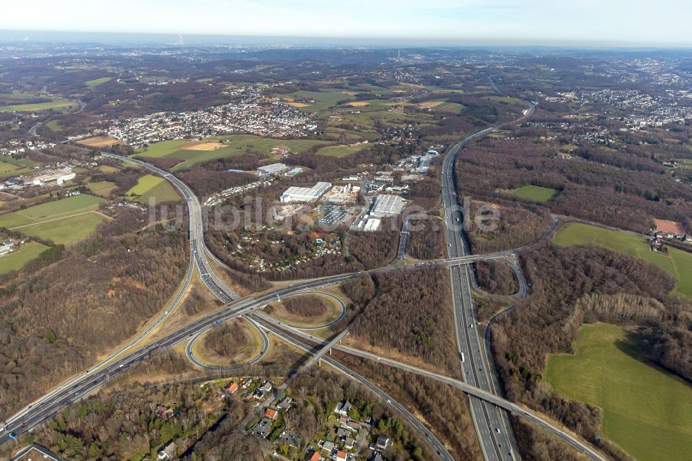 Sprockhövel aus der Vogelperspektive: AK Autobahnkreuz Wuppertal-Nord in Sprockhövel im Ennepe-Ruhr-Kreis ind Nordrhein-Westfalen