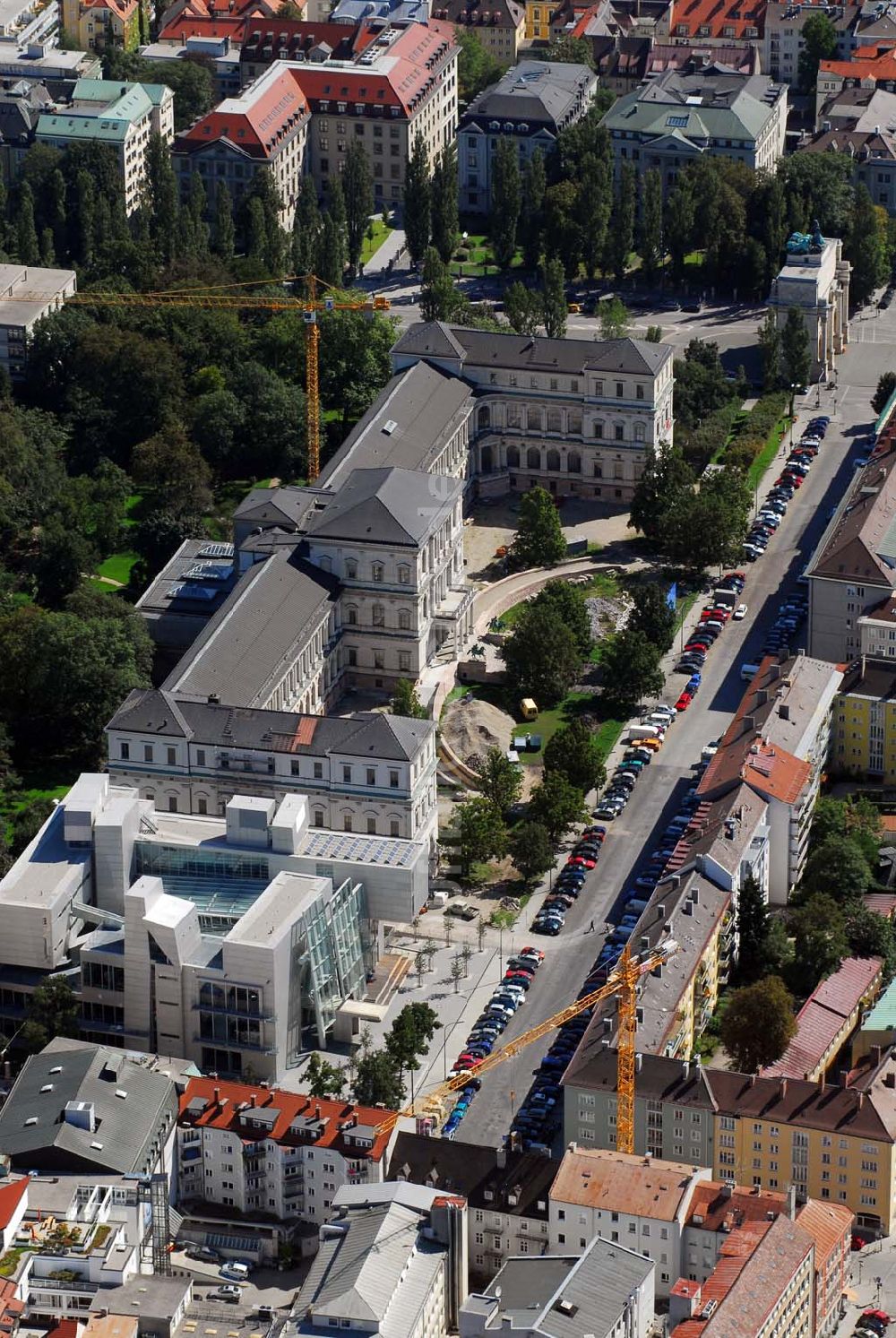 München von oben - Akademie der Bildenden Künste München