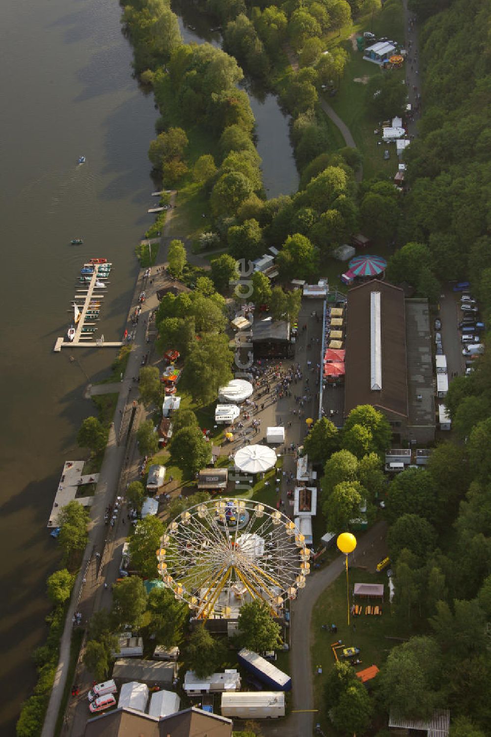 Luftbild Bochum - Aktion Schachtzeichen am Riesenrad auf dem Gibraltar Erbstollen Bochum