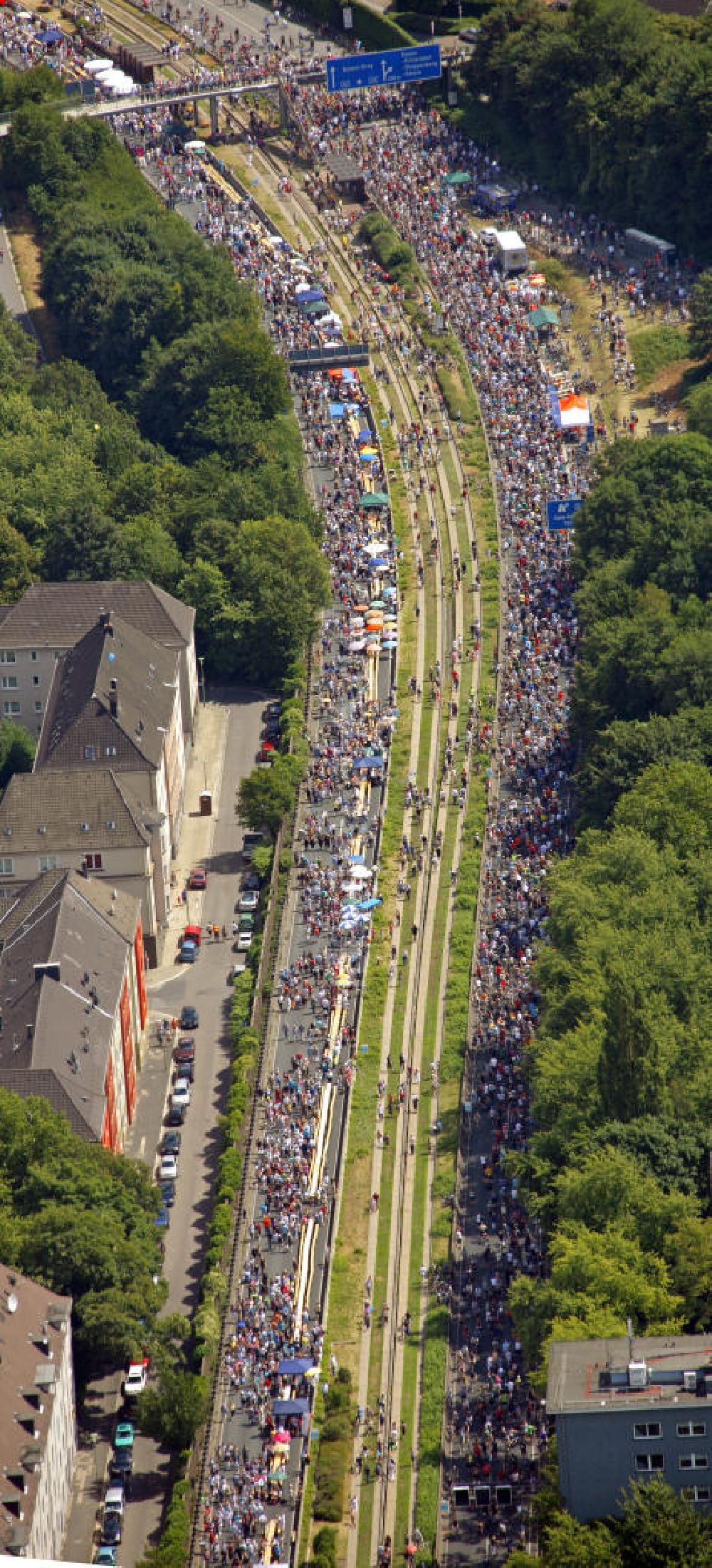 Essen aus der Vogelperspektive: Aktion ? Still-Leben ? der Kulturhauptstadt RUHR 2010