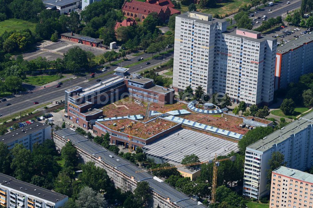 Luftaufnahme Berlin - Allee-Center Berlin an der Landsberger Allee im Ortsteil Lichtenberg in Berlin, Deutschland