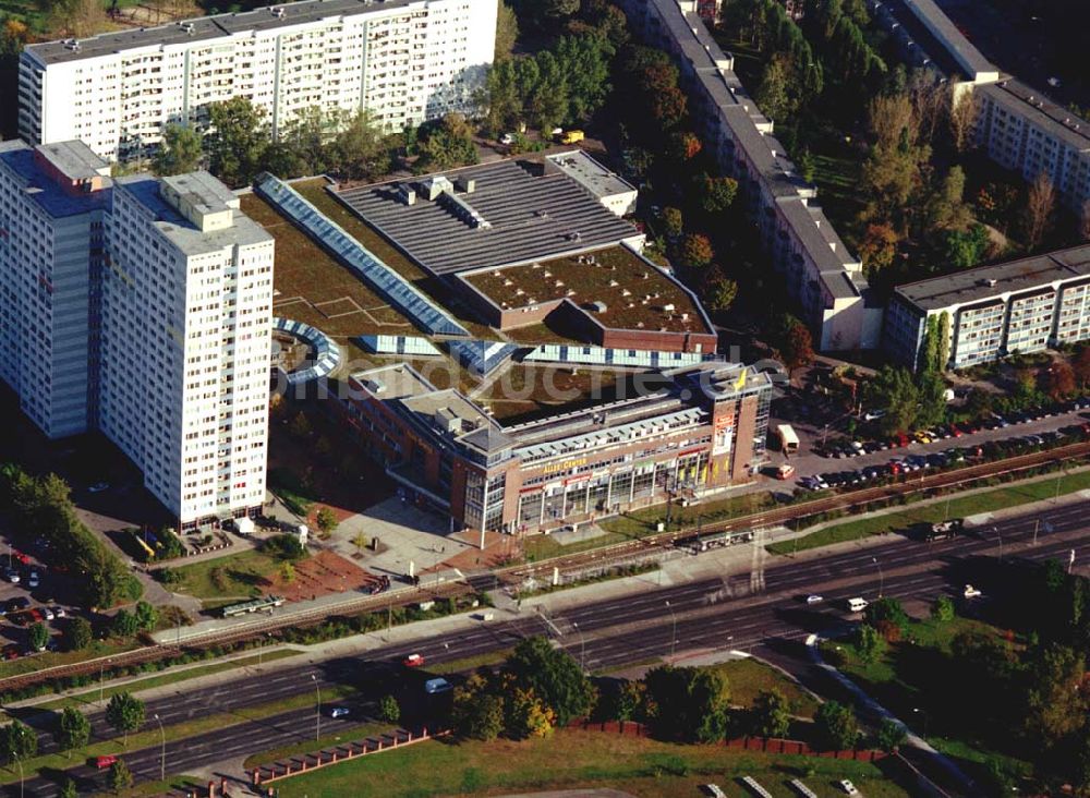 Luftbild Berlin - ALLEE CENTER der ECE Projektmanagement in Berlin Höhenschönhausen am 10.10.2002