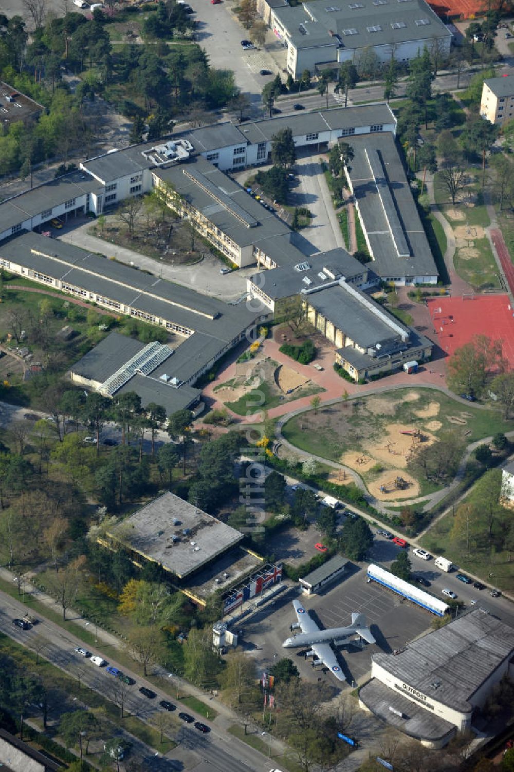 Luftbild Berlin - Alliiertenmuseum und Biesalski Schule