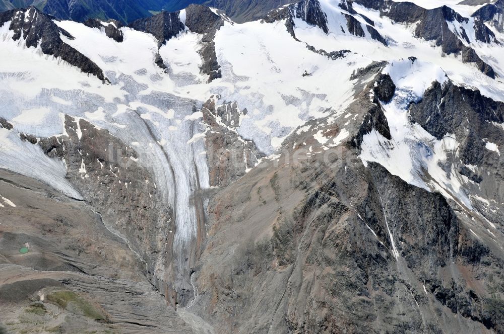 Luftbild Vent - Alpen- Gletscher und Bergmassiv der Wildspitze und der Weißseespitze bei Vent in Tirol in Österreich