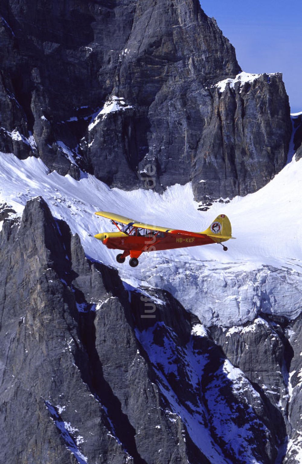 Luftbild Les Diablerets - Alpenflug mit einer Husky über den Schweizer Alpen