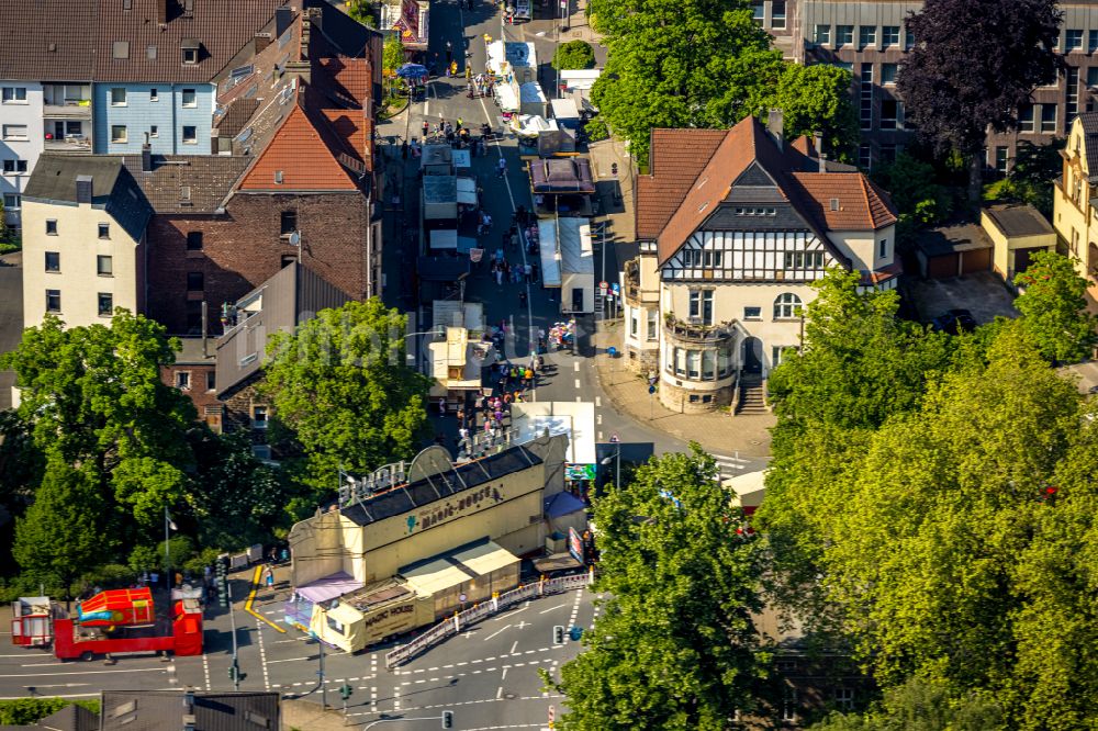 Luftaufnahme Witten - Altbau- Wohnhaus an der Ruhrstraße in Witten im Bundesland Nordrhein-Westfalen