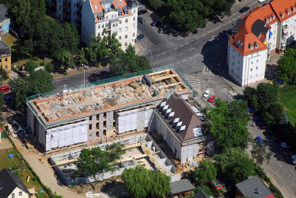 Leipzig von oben - Altbausanierung in der Leipzig Connewitz an der Windscheidtstraße Ecke Selneckerstraße