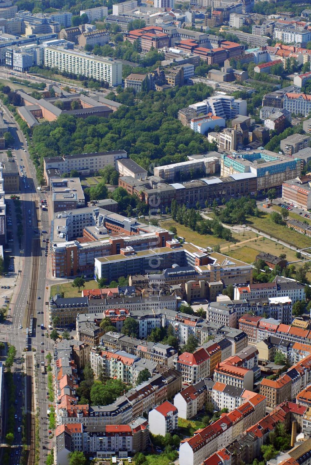 Leipzig aus der Vogelperspektive: Altbausanierung in der Leipziger Volkmarstraße / Prager Straße