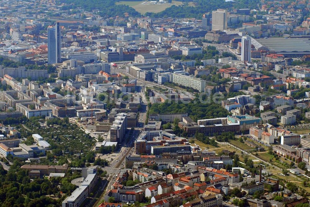 Leipzig aus der Vogelperspektive: Altbausanierung in der Leipziger Volkmarstraße / Prager Straße