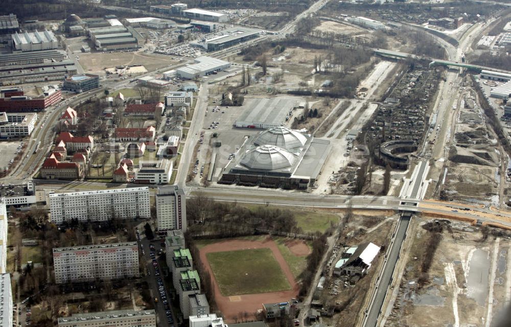 Leipzig von oben - Alte Großmarkthalle am Alten Messegelände Leipzig