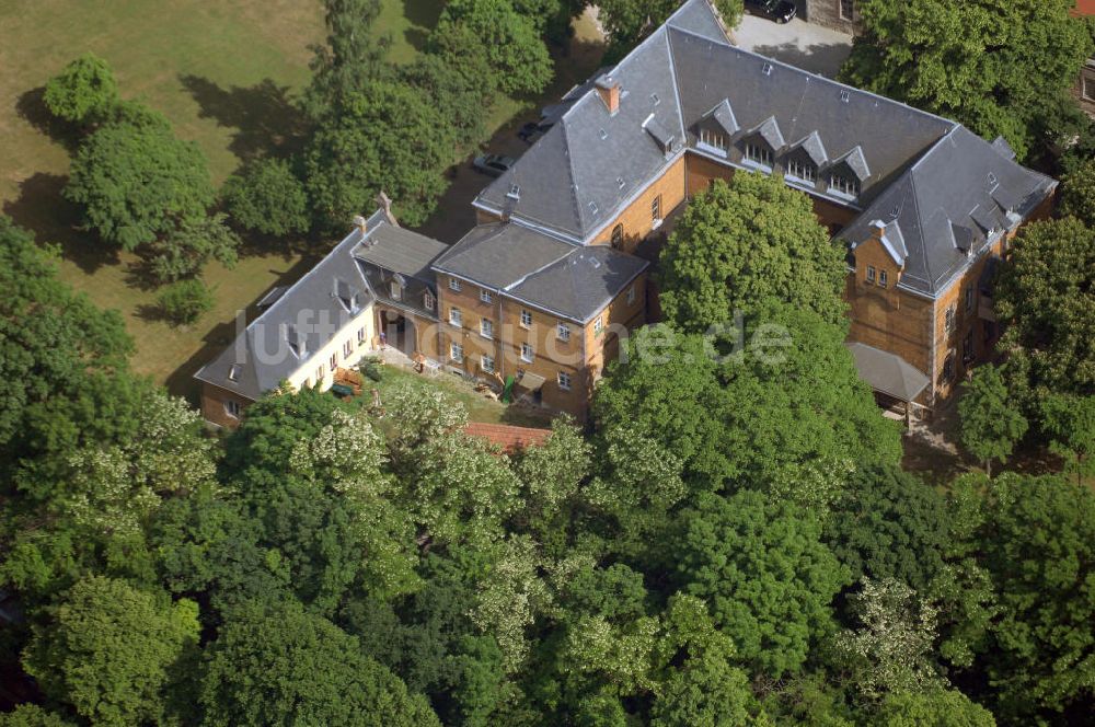 Weißensee von oben - alte Grundschule auf der Runneburg in Weißensee Thüringen