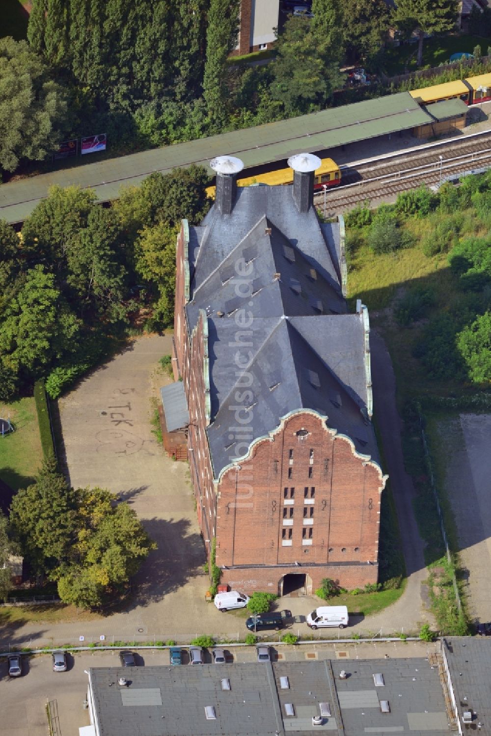 Luftaufnahme Berlin - Alte Mälzerei der ehemaligen Schöneberger Schlossbrauerei im Ortsteil Lichtenrade des Bezirks Tempelhof-Schöneberg in Berlin