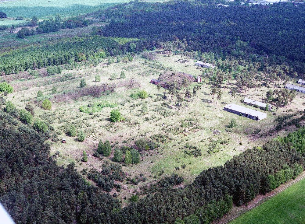 Burg / Sachsen-Anhalt aus der Vogelperspektive: alte NVA-liegenschaft westlich von Burg am Elbe-Havel-Kanal - Ausgleichs- und Ersatzmaßnahmen am Wasserstraßenkreuz Magdeburg / Elbe-Havel-Kanal