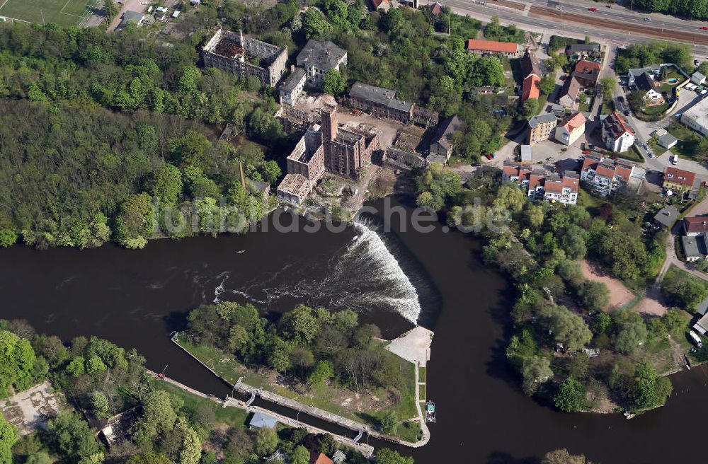 Halle / Saale - Gesundbrunnen aus der Vogelperspektive: Alte Papiermühle im Stadtteil Gesundbrunnen in Halle, Sachsen-Anhalt