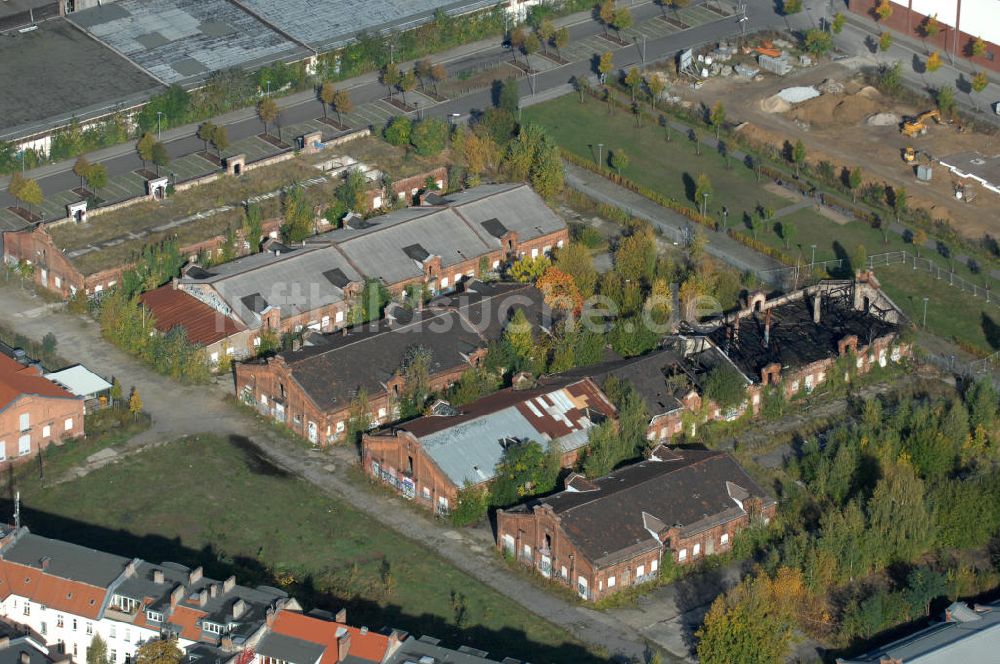 Luftaufnahme Berlin - Alte Schlachthofhallen an der August-Lindemann-Straße in Berlin-Friedrichshain