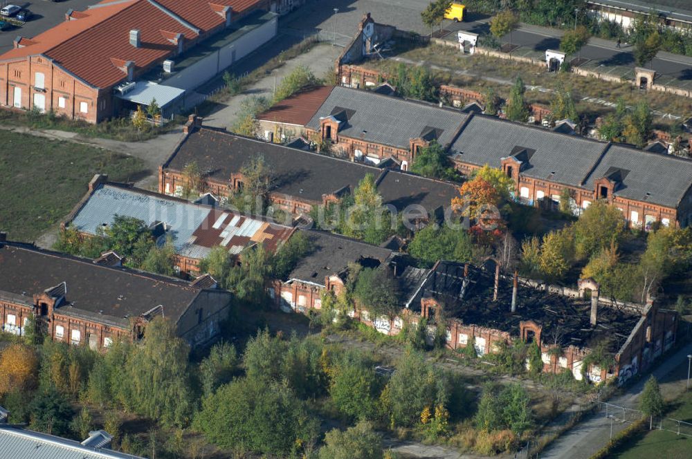 Berlin aus der Vogelperspektive: Alte Schlachthofhallen an der August-Lindemann-Straße in Berlin-Friedrichshain