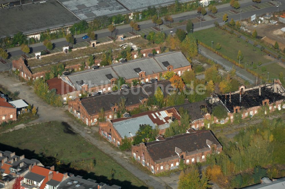 Luftaufnahme Berlin - Alte Schlachthofhallen an der August-Lindemann-Straße in Berlin-Friedrichshain