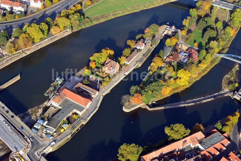 Luftaufnahme Hameln - Alte Weserschleuse in Hameln im Bundesland Niedersachsen