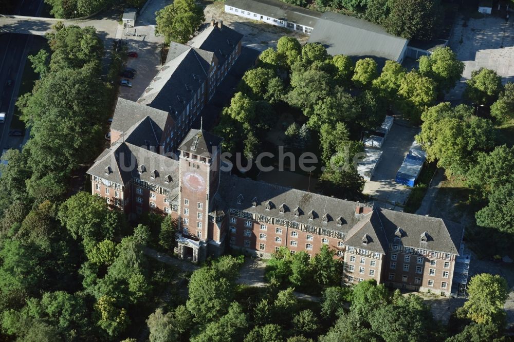 Potsdam von oben - Alter Potsdamer Landtag auf dem Brauhausberg in Potsdam im Bundesland Brandenburg, Deutschland