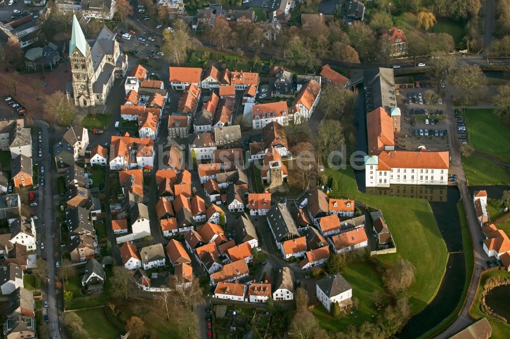 Luftbild Herten - Altes Dorf an der Pfarrkirche St. Martinus im Stadtteil Alt-Westerholt von Herten in Nordrhein-Westfalen