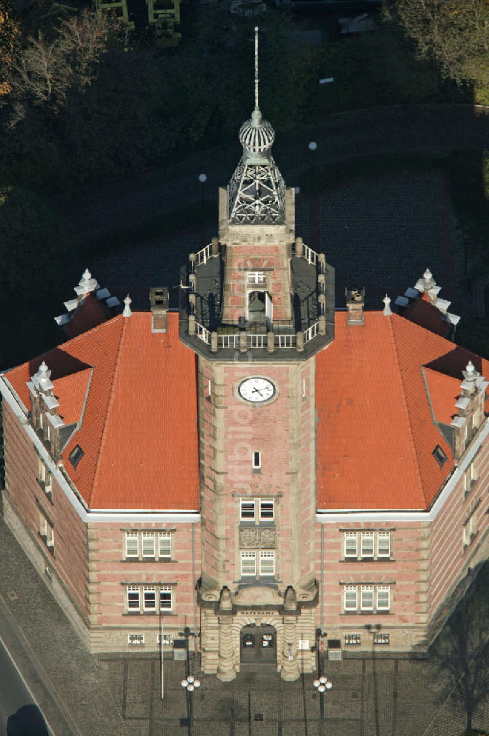 Luftaufnahme Dortmund - Altes Hafenamt am Dortmunder Hafen