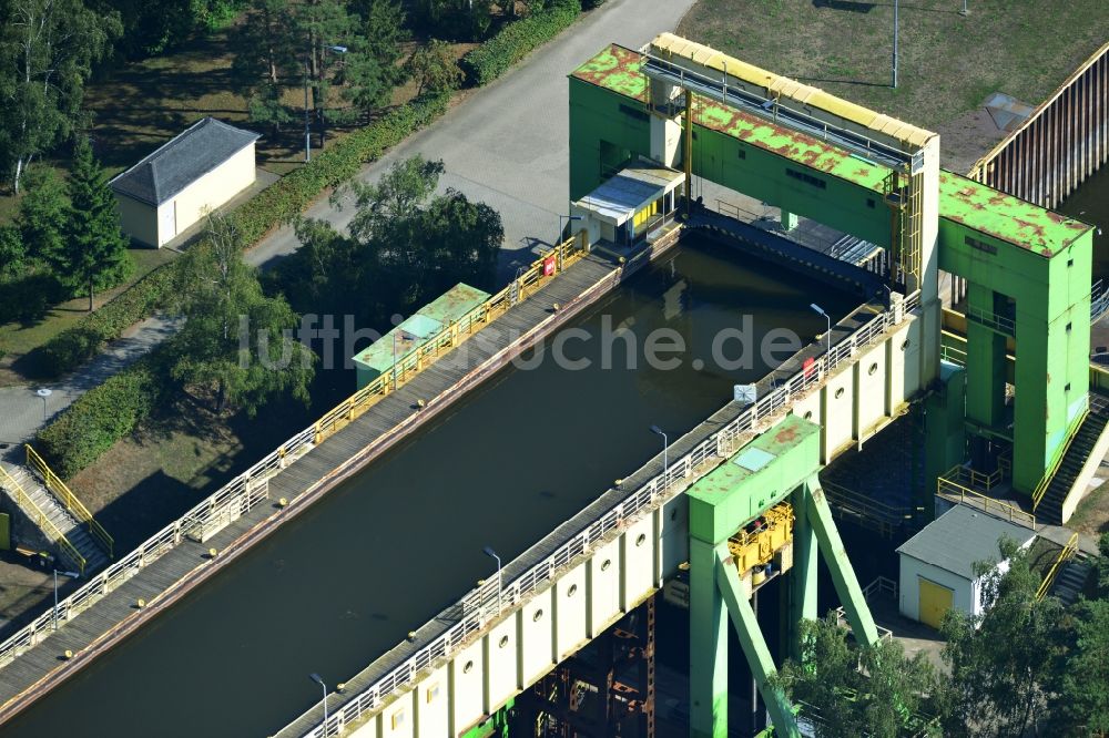 Rothensee von oben - Altes Schiffshebewerk Rothensee am Elbe-Havel-Kanal am Wasserstraßenkreuz MD bei Rothensee in Sachsen-Anhalt