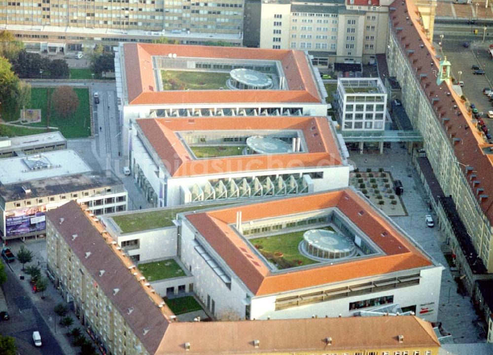 Dresden von oben - Altmarkt - Center in der Dresdner Innenstadt. 11.10.2002 Altmarkt-Galerie der ECE in der Dresdner Innenstadt.