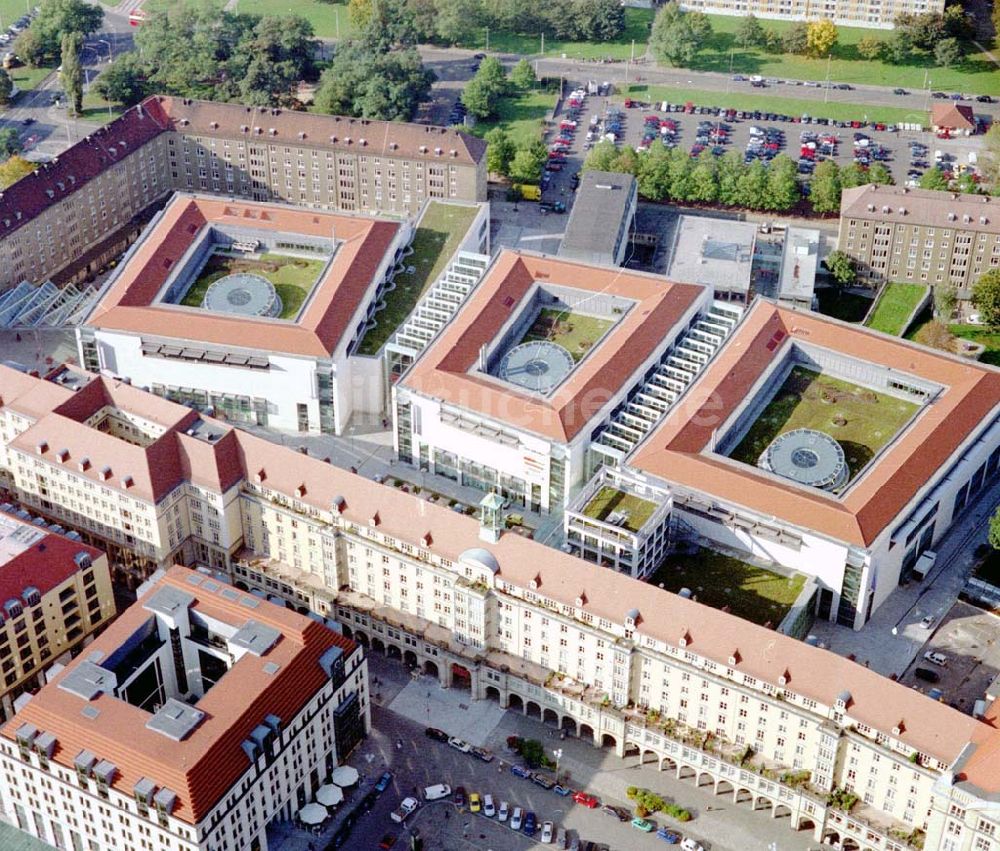 Dresden aus der Vogelperspektive: Altmarkt - Center in der Dresdner Innenstadt. 11.10.2002 Altmarkt-Galerie der ECE in der Dresdner Innenstadt.