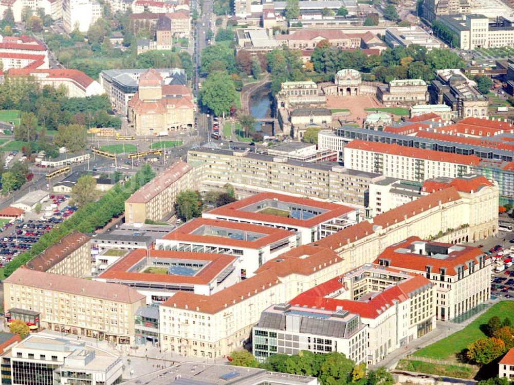 Luftbild Dresden - Altmarkt - Center in der Dresdner Innenstadt. Altmarkt - Galerie der ECE in der Dresdner Innenstadt. 11.10.2002