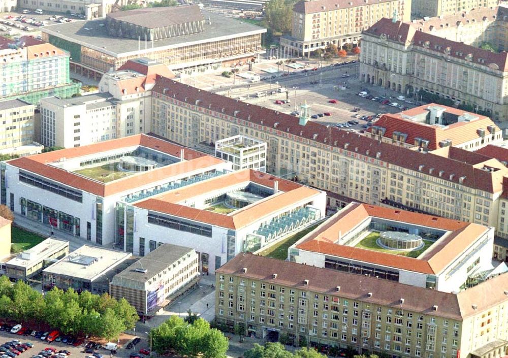 Dresden aus der Vogelperspektive: Altmarkt - Center in der Dresdner Innenstadt. Altmarkt - Galerie der ECE in der Dresdner Innenstadt. 11.10.2002