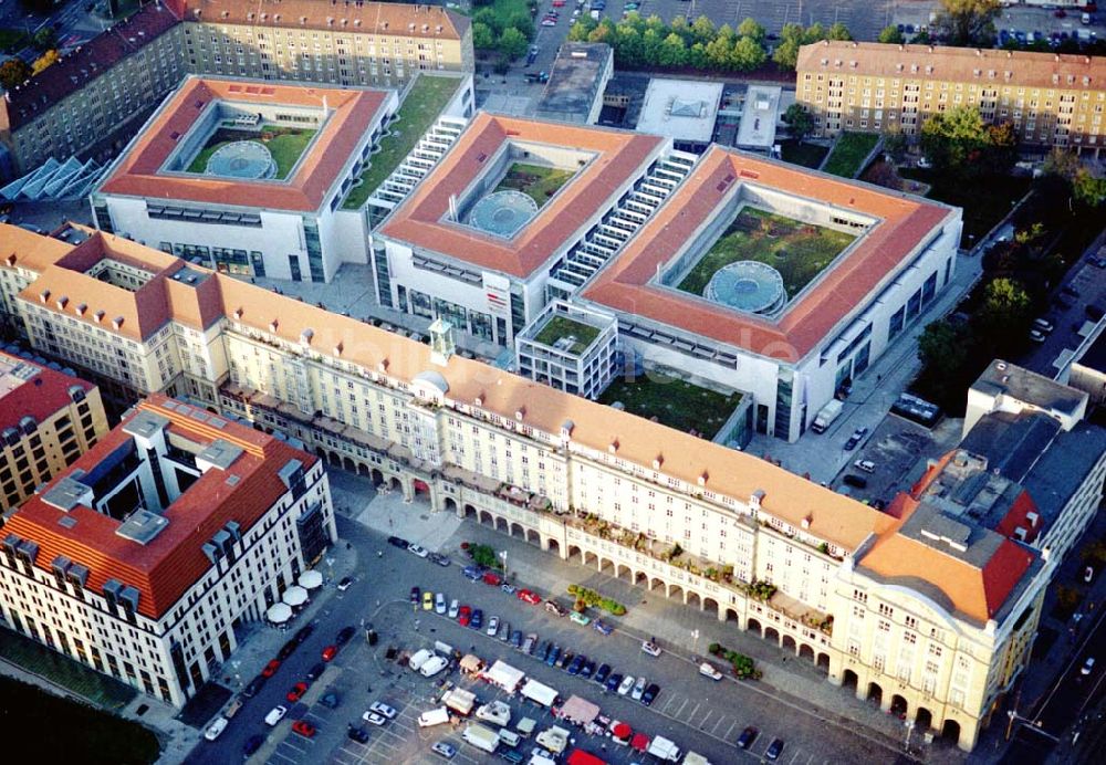 Luftbild Dresden - Altmarkt - Center in der Dresdner Innenstadt. 11.10.2002 Altmarkt-Galerie der ECE in der Dresdner Innenstadt.