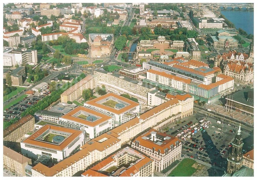 Luftbild Dresden - Altmarkt - Center in der Dresdner Innenstadt. 11.10.2002 Altmarkt-Galerie der ECE in der Dresdner Innenstadt.