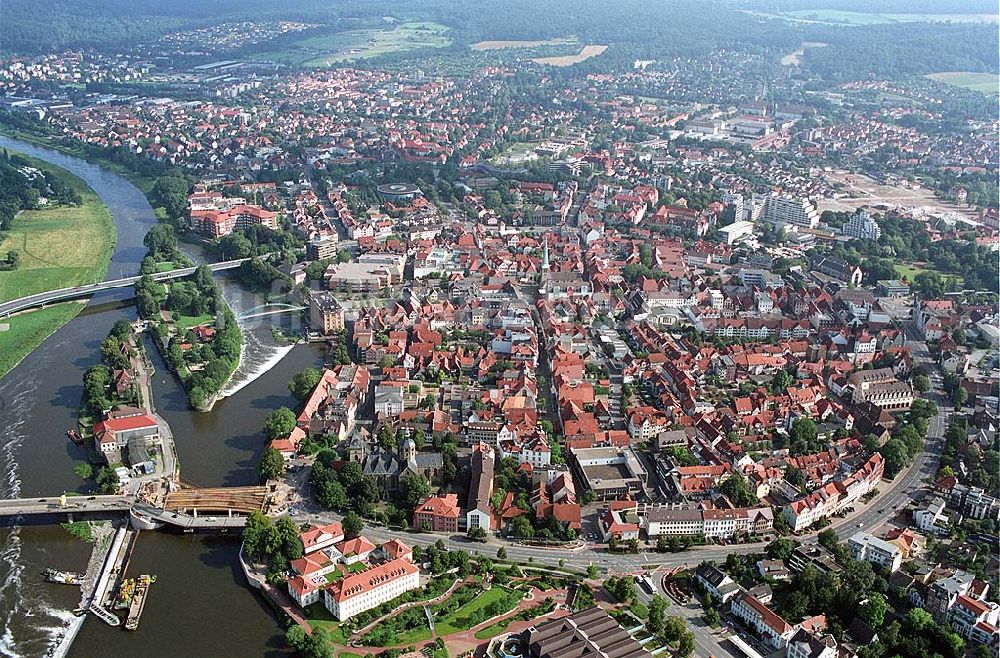 Hameln aus der Vogelperspektive: Altstadt und Baustelle Neue Münsterbrücke