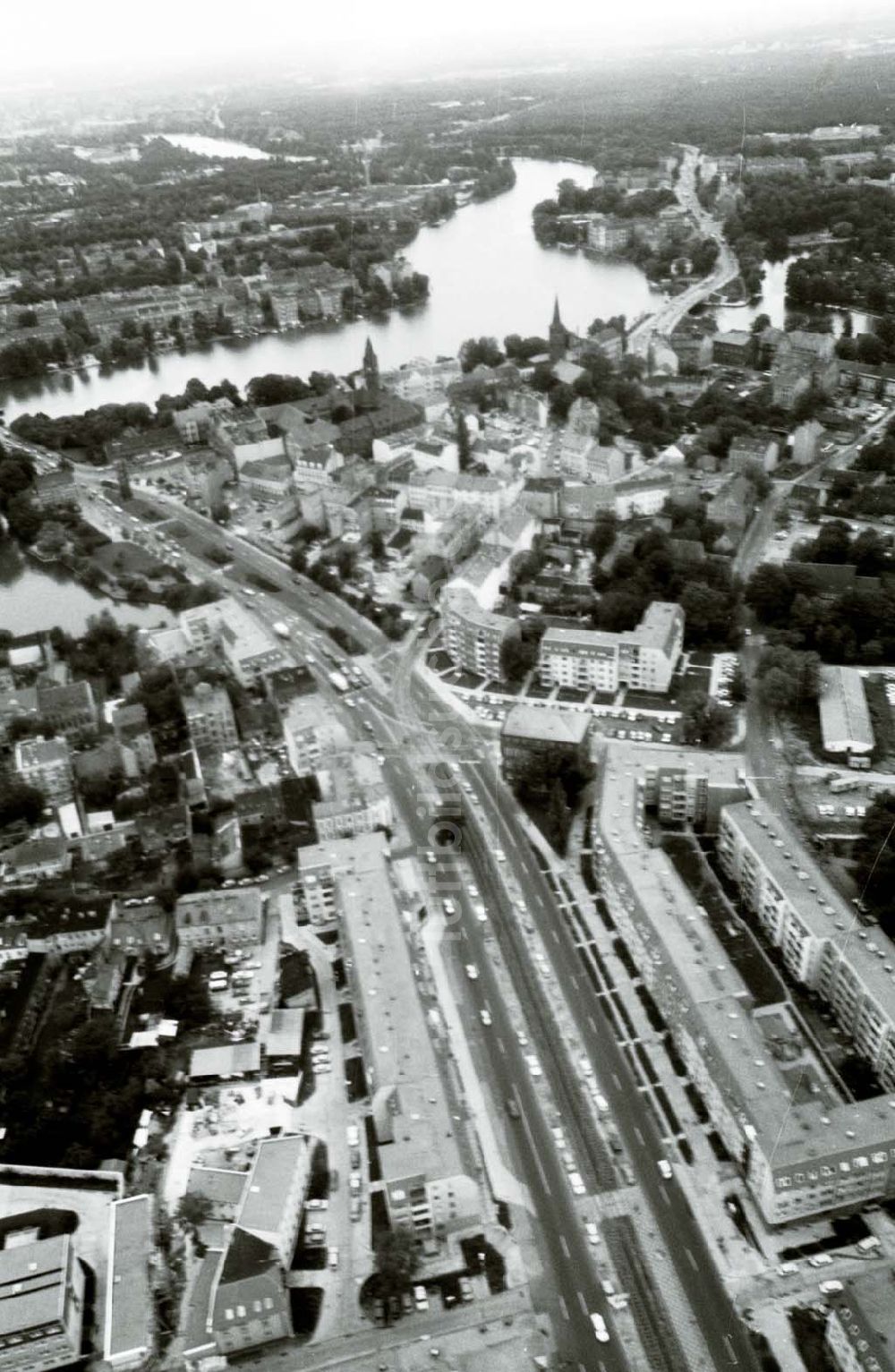 Berlin - KÖPENICK von oben - Altstadt von Berlin-Köpenick. 16.09.90