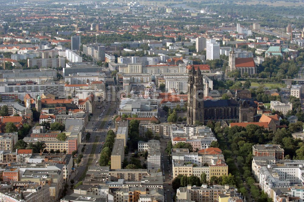 Magdeburg von oben - Altstadt am Breiten Weg mit Dom in Magdeburg