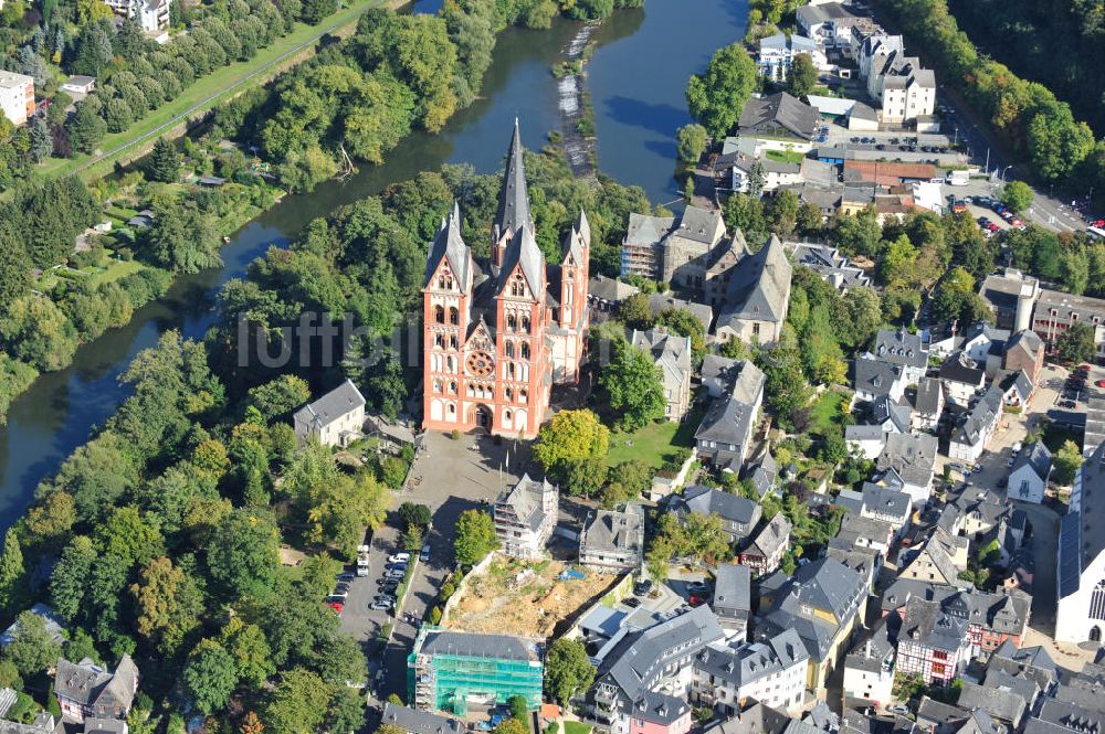 Limburg an der Lahn aus der Vogelperspektive: Altstadt mit Dom von Limburg an der Lahn in Hessen