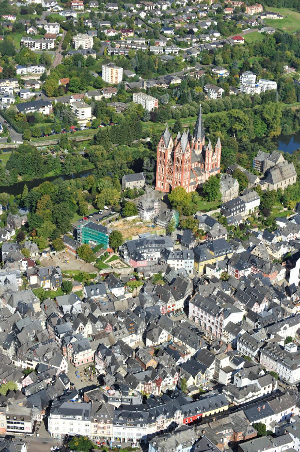 Limburg an der Lahn von oben - Altstadt mit Dom von Limburg an der Lahn in Hessen