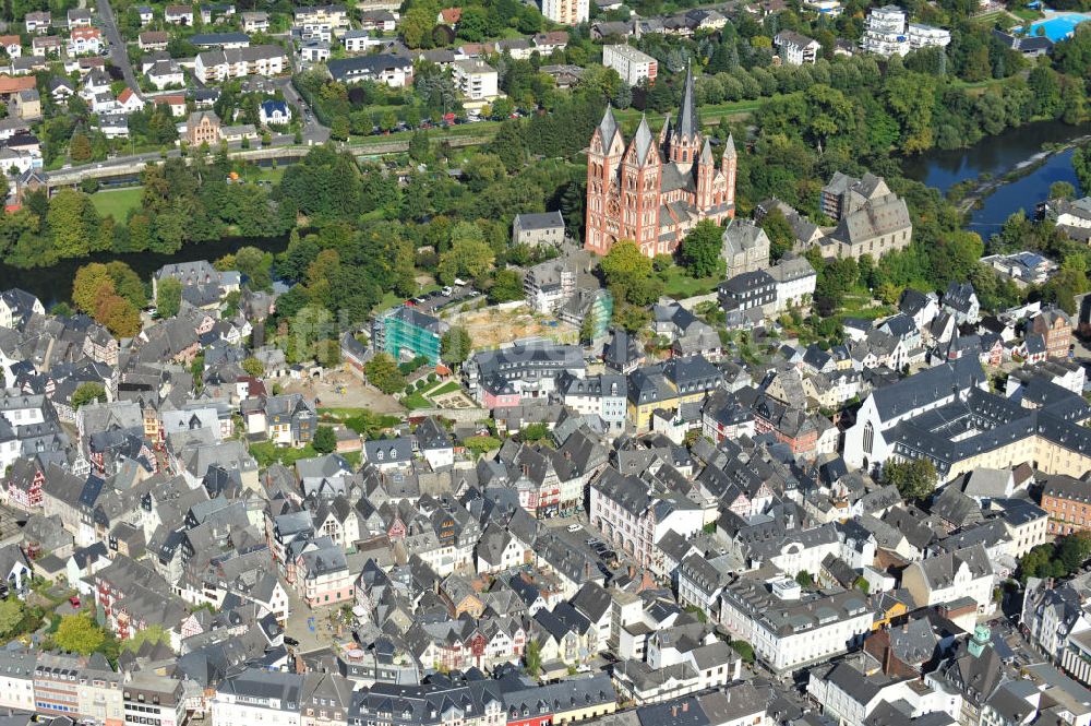 Limburg an der Lahn aus der Vogelperspektive: Altstadt mit Dom von Limburg an der Lahn in Hessen