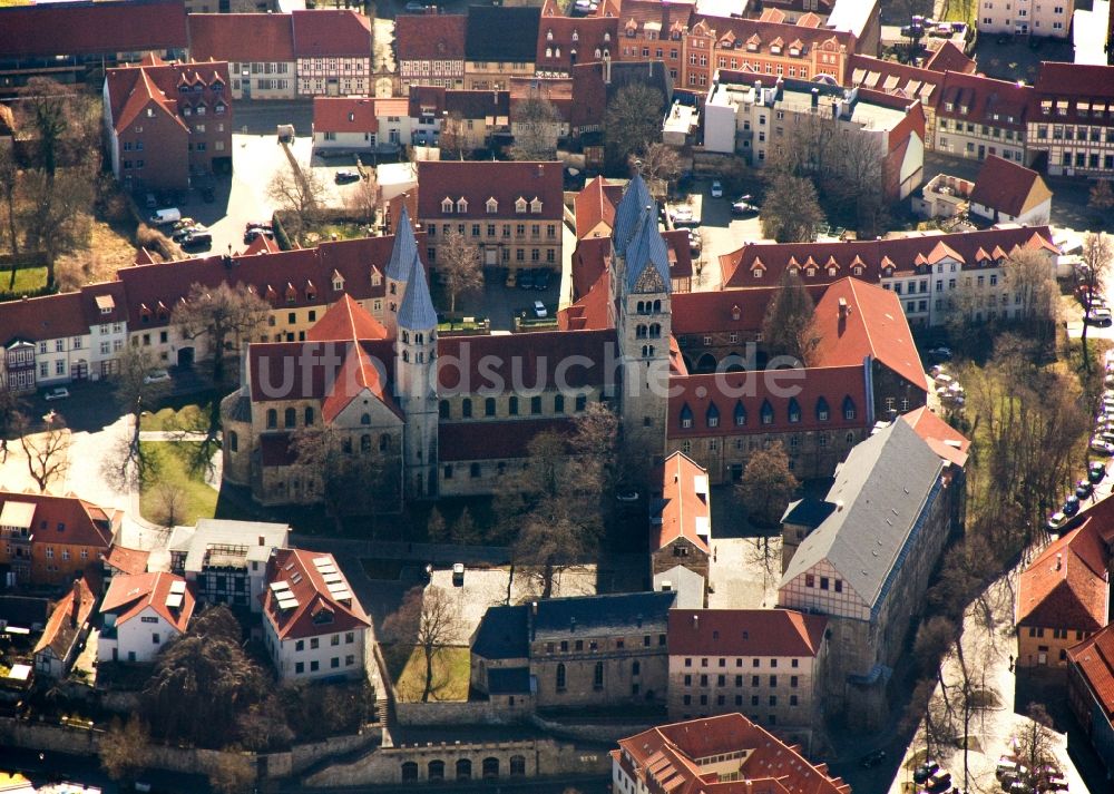 Halberstadt aus der Vogelperspektive: Altstadt von Halberstadt mit Dom und Kirchen im Bundesland Sachsen-Anhalt