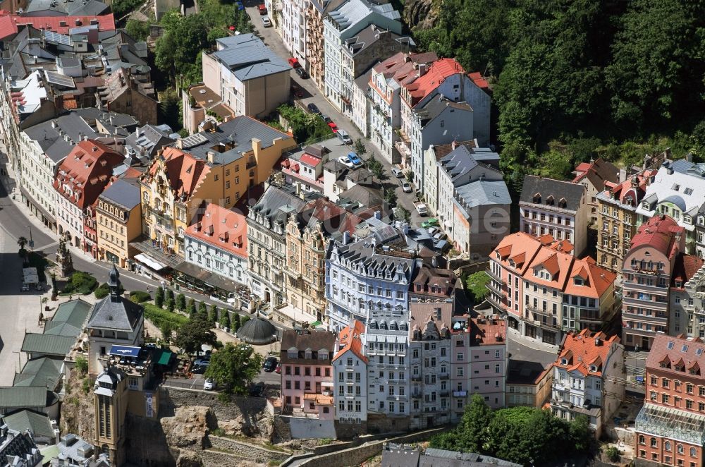 Luftbild Karlsbad - Altstadt von Karlsbad ( Karlovy Vary ) in Tschechien