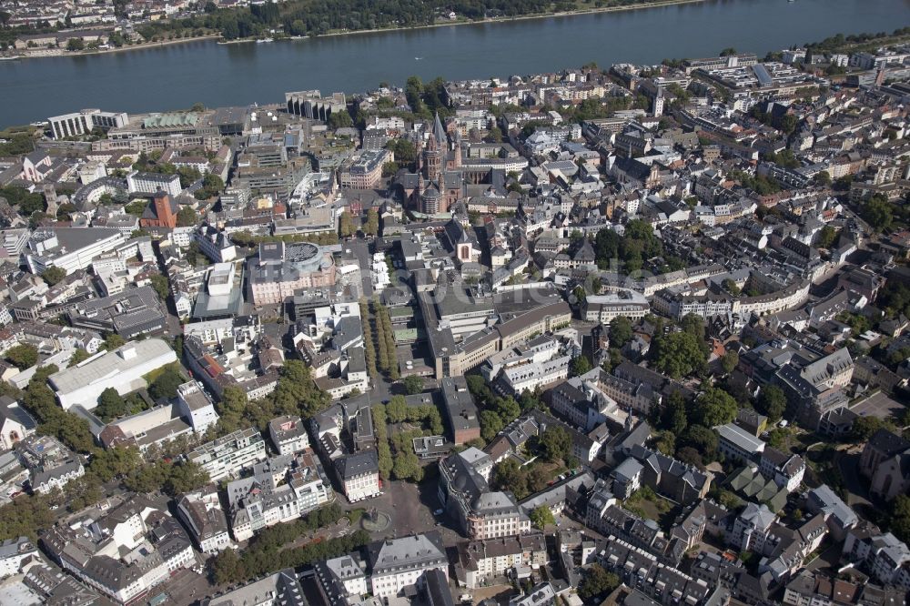 Luftbild Mainz - Altstadt mit dem Mainzer Dom in Mainz im Bundesland Rheinland-Pfalz