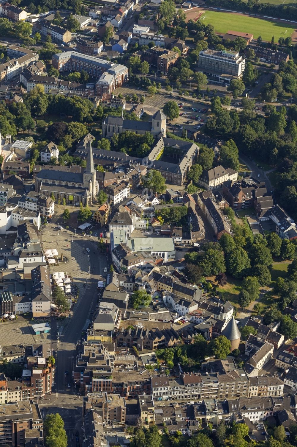 Luftaufnahme Mönchengladbach - Altstadt - Stadtzentrum von Mönchengladbach in Nordrhein-Westfalen